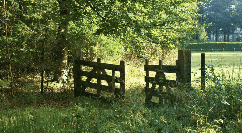 How Do You Hang a Gate?