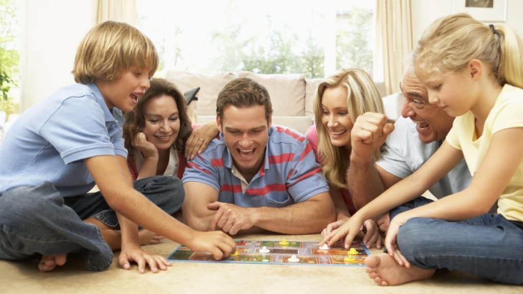 5 Game Suggestions for Family Game Night